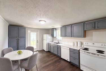 Photo 2 of 21 of 237 Geddis Rd, Inman, SC