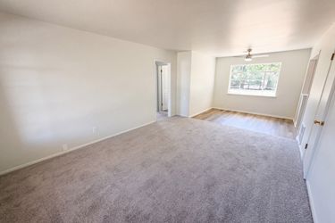 Interior photo of 1212 SW 54th St