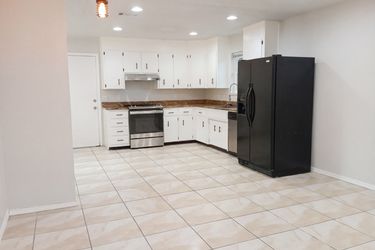 Photo 2 of 22 of 7746 Grundy St, Pensacola, FL