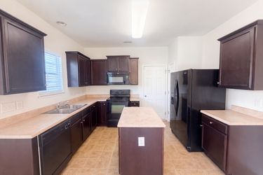 Photo 2 of 24 of 2722 Quail Oaks Dr, Greensboro, NC