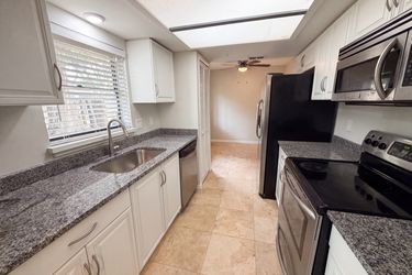 Photo 2 of 21 of 3622 Shady Grove Cir, Orlando, FL