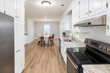 Photo 2 of 16 of 207 La Mae Cir, Aylett, VA