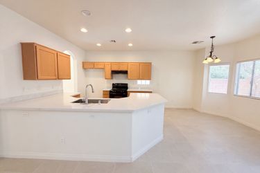 Photo 2 of 31 of 6733 Barrington Hills St, Las Vegas, NV