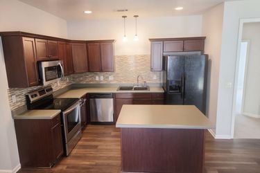 Photo 2 of 15 of 4233 Sierra Way, Gardendale, AL
