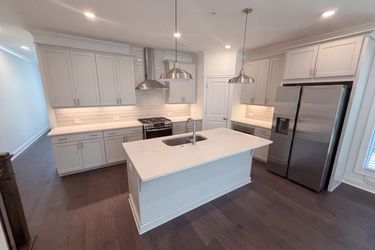 Photo 2 of 35 of 415 Olmstead Way, Alpharetta, GA