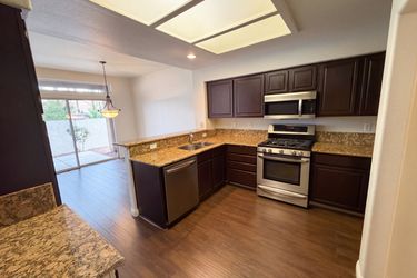 Photo 2 of 27 of 5404 La Patera Ln, Las Vegas, NV