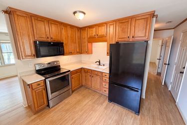 Photo 2 of 23 of 713 Ridgedale Ct, Charlotte, NC