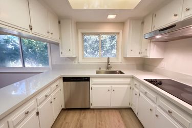 Photo 2 of 33 of 5142 Sumac Ridge Dr, Yorba Linda, CA