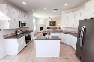 Photo 2 of 25 of 1421 Sparrow Dr, Little Elm, TX