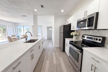 Photo 2 of 26 of 21530 Glendale Ave, Port Charlotte, FL