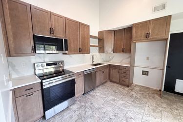 Photo 2 of 18 of 218 Persimmon Cir, Goose Creek, SC