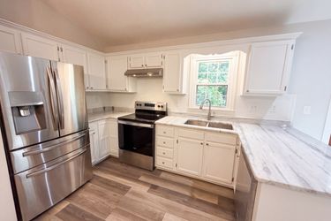 Photo 2 of 17 of 7816 Foxwood Dr, Raleigh, NC
