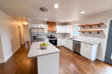 Photo 2 of 19 of 123 Rowe St, Gastonia, NC