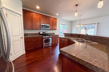 Photo 2 of 27 of 13049 SE Meadehill Ave, Happy Valley, OR