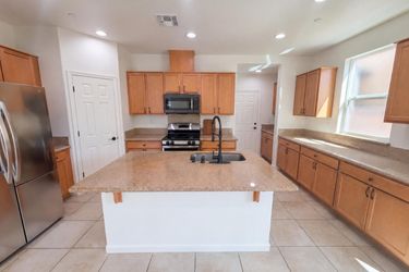 Photo 2 of 30 of 2491 Chuck Hammond Dr, Fairfield, CA