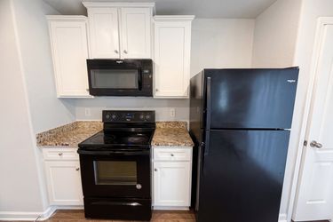 Photo 2 of 19 of 3013 Chatuge Ct, Charlotte, NC
