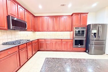 Photo 2 of 25 of 14903 Superior St, Charlotte, NC