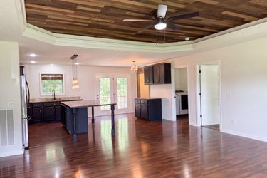 Photo 2 of 22 of 161 Brady Cole Ln, Lafayette, TN