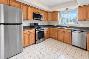 Photo 2 of 21 of 1135 Canyon View Rd, Northfield, OH