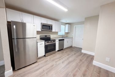 Photo 2 of 14 of 8103 N 18th St, Tampa, FL