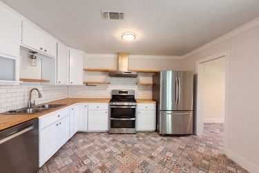 Photo 2 of 23 of 808 Griffin St, McKinney, TX