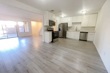 Photo 2 of 18 of 5097 Village Dr, Las Vegas, NV