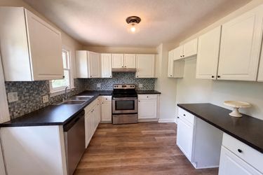 Photo 2 of 16 of 314 Langston Dr, Greenville, SC