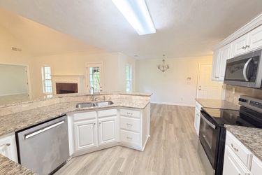 Photo 2 of 24 of 2050 Windfield Dr, Monroe, GA