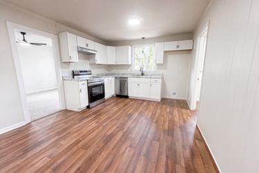Photo 2 of 16 of 1004 Glenview Dr, Nashville, TN