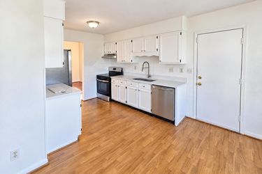 Photo 2 of 19 of 12801 Peachleaf Ct, Upper Marlboro, MD