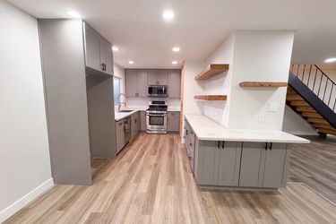 Photo 2 of 31 of 8092 Alma Mesa Way, Citrus Heights, CA