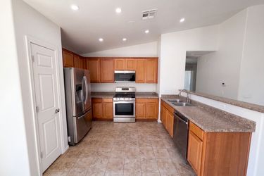 Photo 2 of 21 of 6550 W Wolf Valley Way, Tucson, AZ