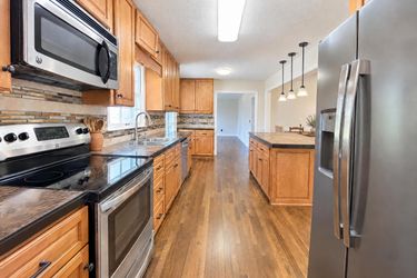 Photo 2 of 20 of 681 John Ward Rd SW, Marietta, GA