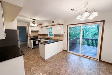 Photo 2 of 35 of 101 Wexford Way, Basking Ridge, NJ