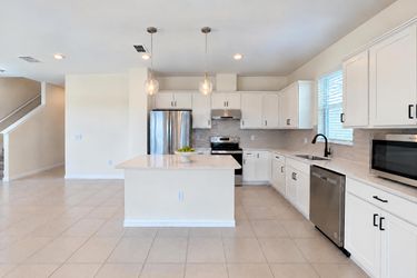 Photo 2 of 30 of 9426 Lamine Way, Parrish, FL