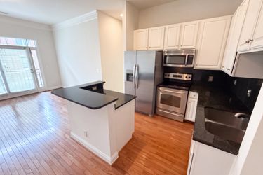 Photo 2 of 19 of 774 N Davidson St, Charlotte, NC