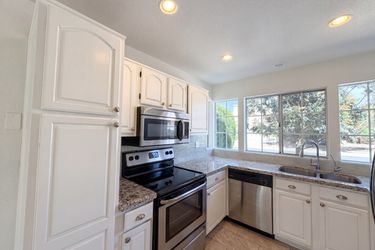 Photo 2 of 21 of 1114 S Tiago Dr, Gilbert, AZ
