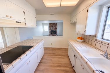 Photo 2 of 15 of 1372 Ruffino Ct, Manteca, CA