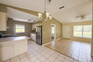 Photo 2 of 21 of 1870 SW Valencia Heights Ave, Dunnellon, FL