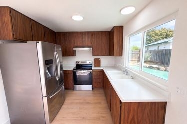 Photo 2 of 22 of 6300 Seyferth Way, Sacramento, CA
