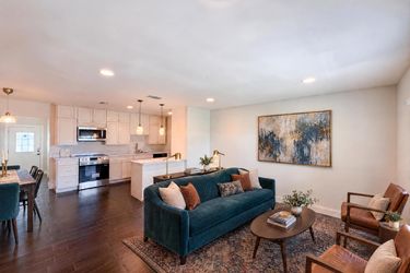 Photo 2 of 19 of 4147 Willow South Dr, Mulberry, FL