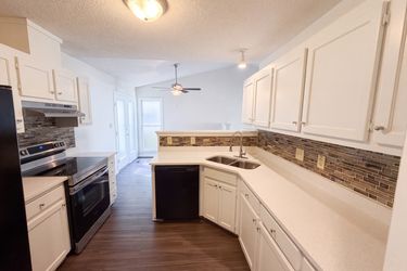 Photo 2 of 17 of 3117 Verdugo Dr, Raleigh, NC