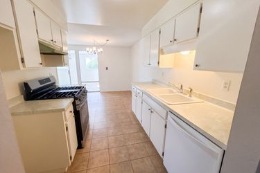 Photo 2 of 18 of 3431 S Champlain Ave, Tucson, AZ