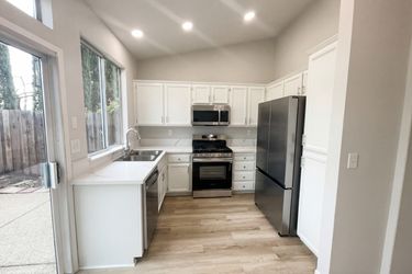 Photo 2 of 24 of 108 Austin Dr, Folsom, CA
