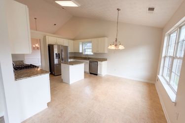 Photo 2 of 26 of 5482 Swanson Rd, Ellenwood, GA