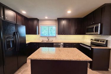 Photo 2 of 19 of 1533 Parkside Trl, Lewisville, TX