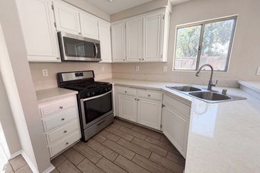 Photo 2 of 22 of 4256 Trenton Ave, Palmdale, CA