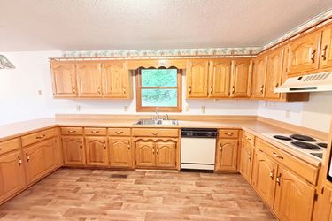 Photo 2 of 20 of 8663 Dog Branch Rd, Mount Pleasant, TN