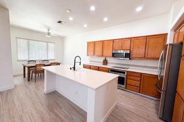 Photo 2 of 28 of 3309 Mokelumne Ct, Modesto, CA