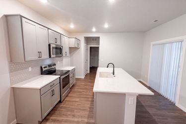 Photo 2 of 22 of 4998 W Thornapple Dr, Meridian, ID